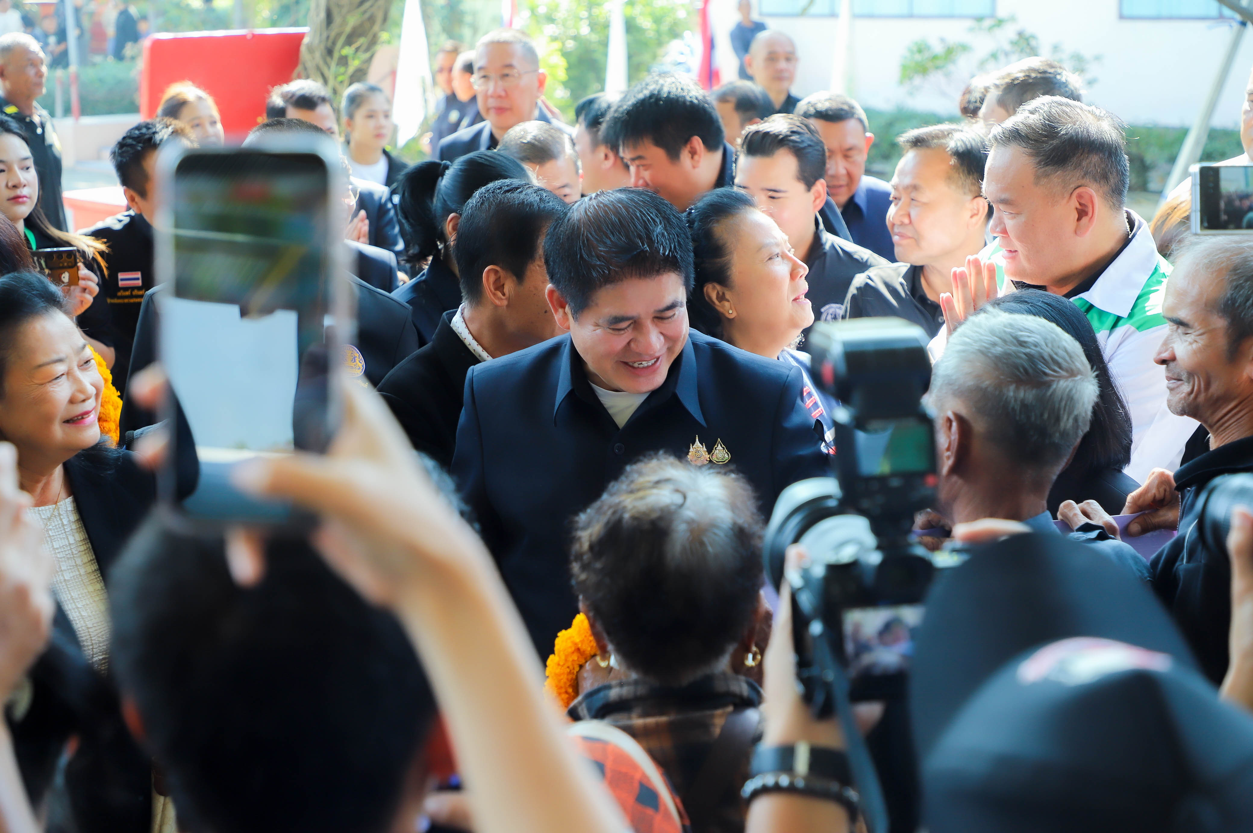 title - รองนายกฯ และรัฐมนตรีว่าการกระทรวงเกษตรฯ เปิดโครงการคลินิกเกษตรเคลื่อนที่ในพระราชานุเคราะห์ฯ ณ จังหวัดนครปฐม